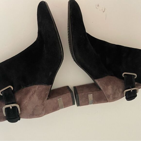 Stuart Weitzman Suede Ankle Boots - Black and Brown Size 5.5B - Picture 9 of 14